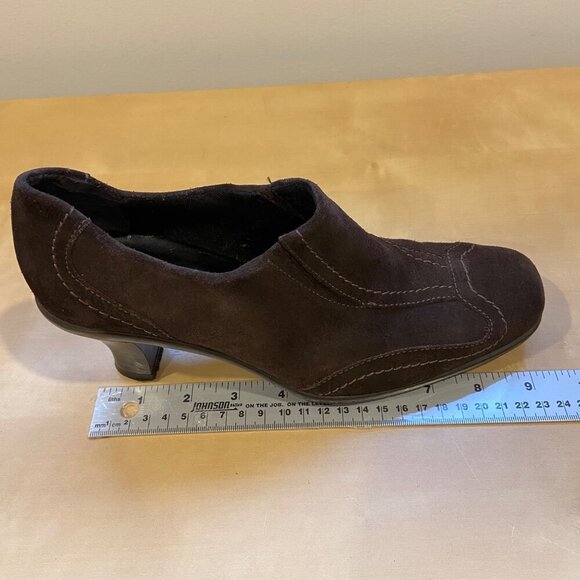 Brown Suede La Canadienne Womens Slip-On Heeled Shoes Size 6.5 waterproof Canada - Picture 12 of 16